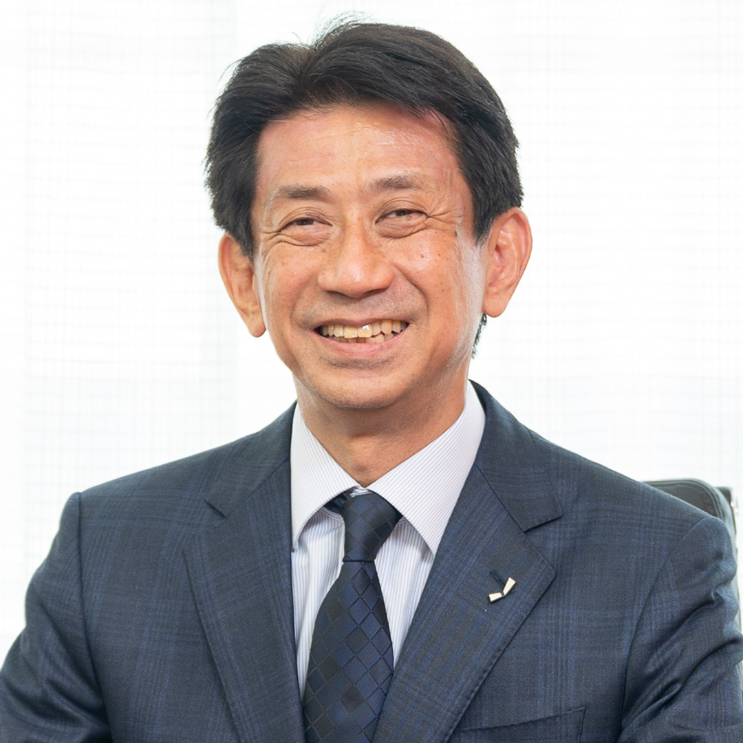 内田 忠 氏